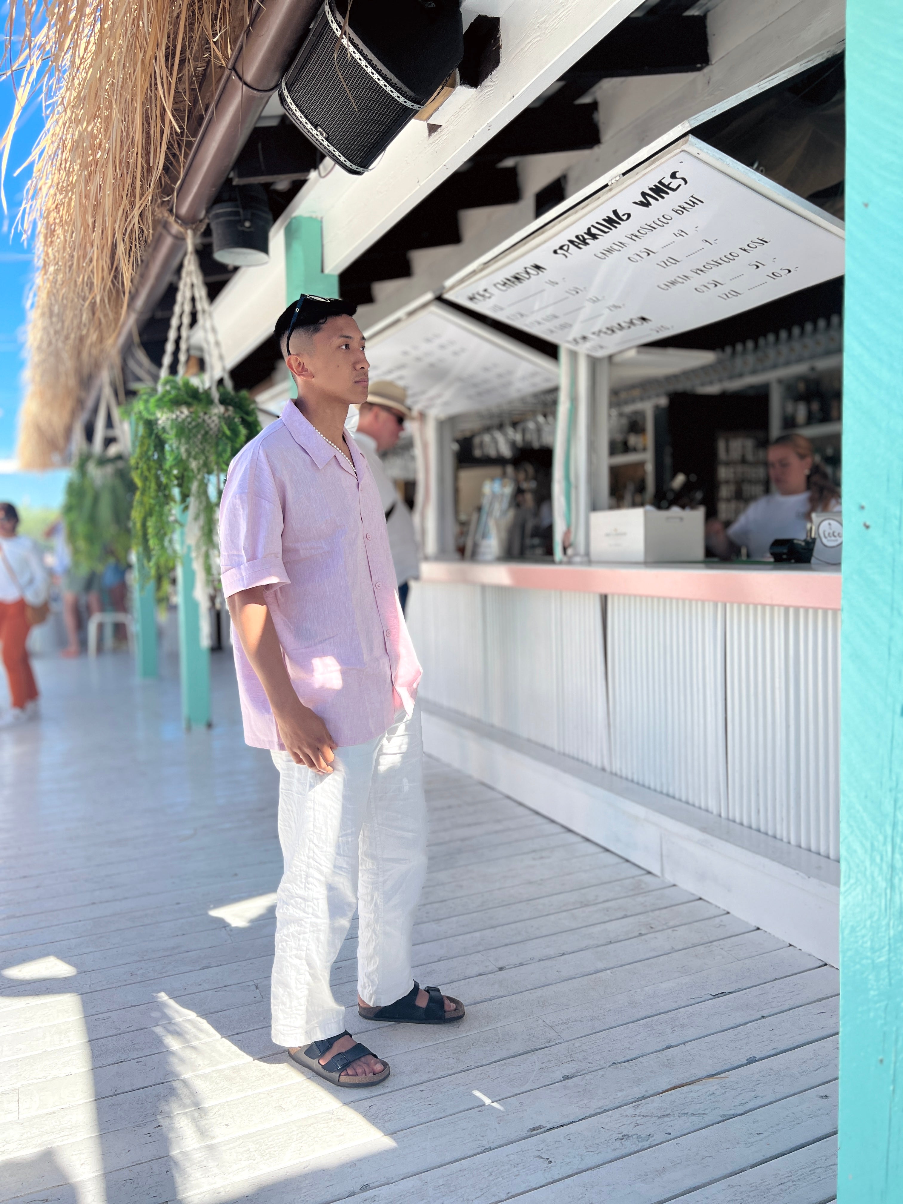 Relaxed fit short-sleeved collared shirt