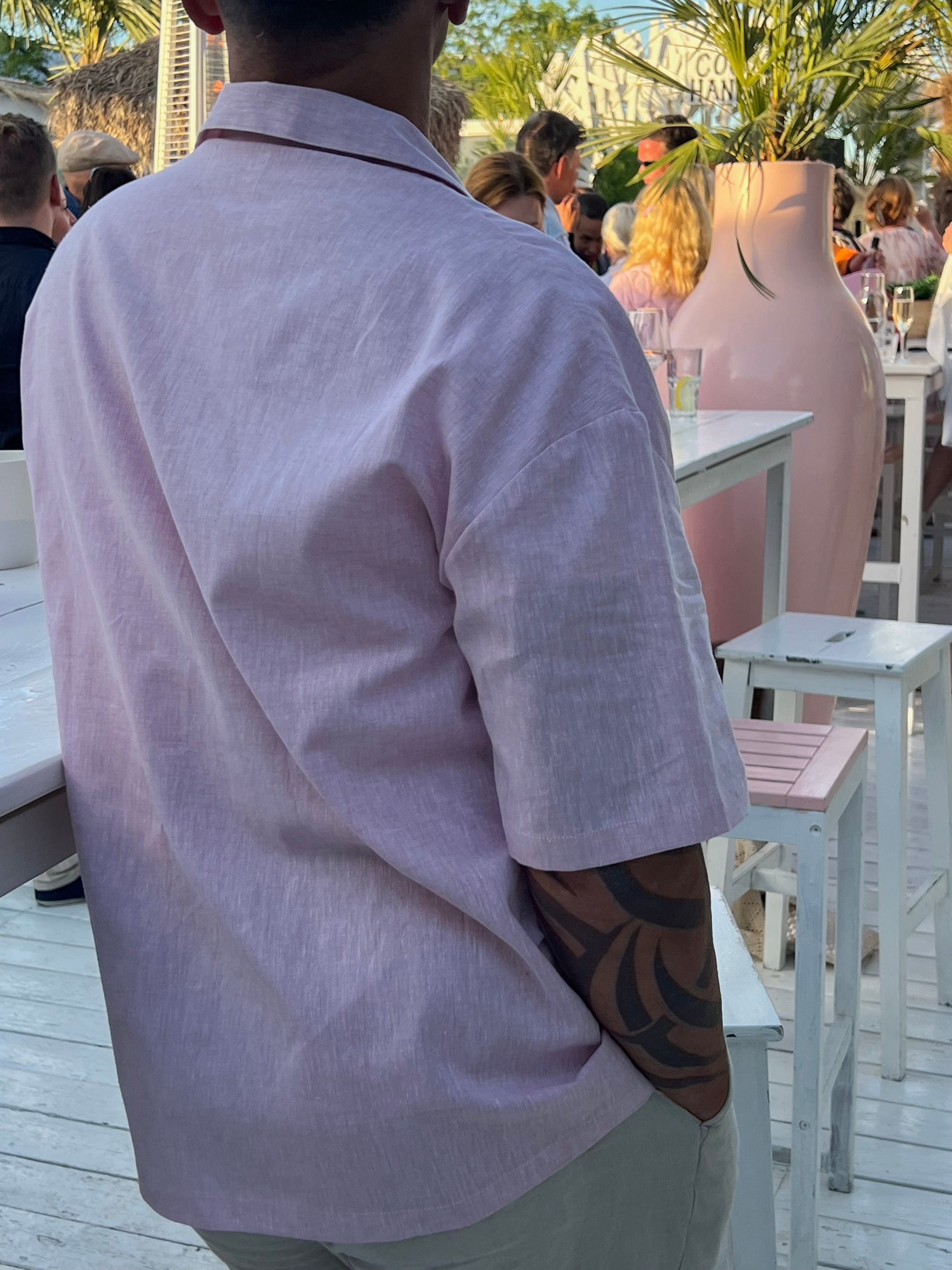 Relaxed fit short-sleeved collared shirt