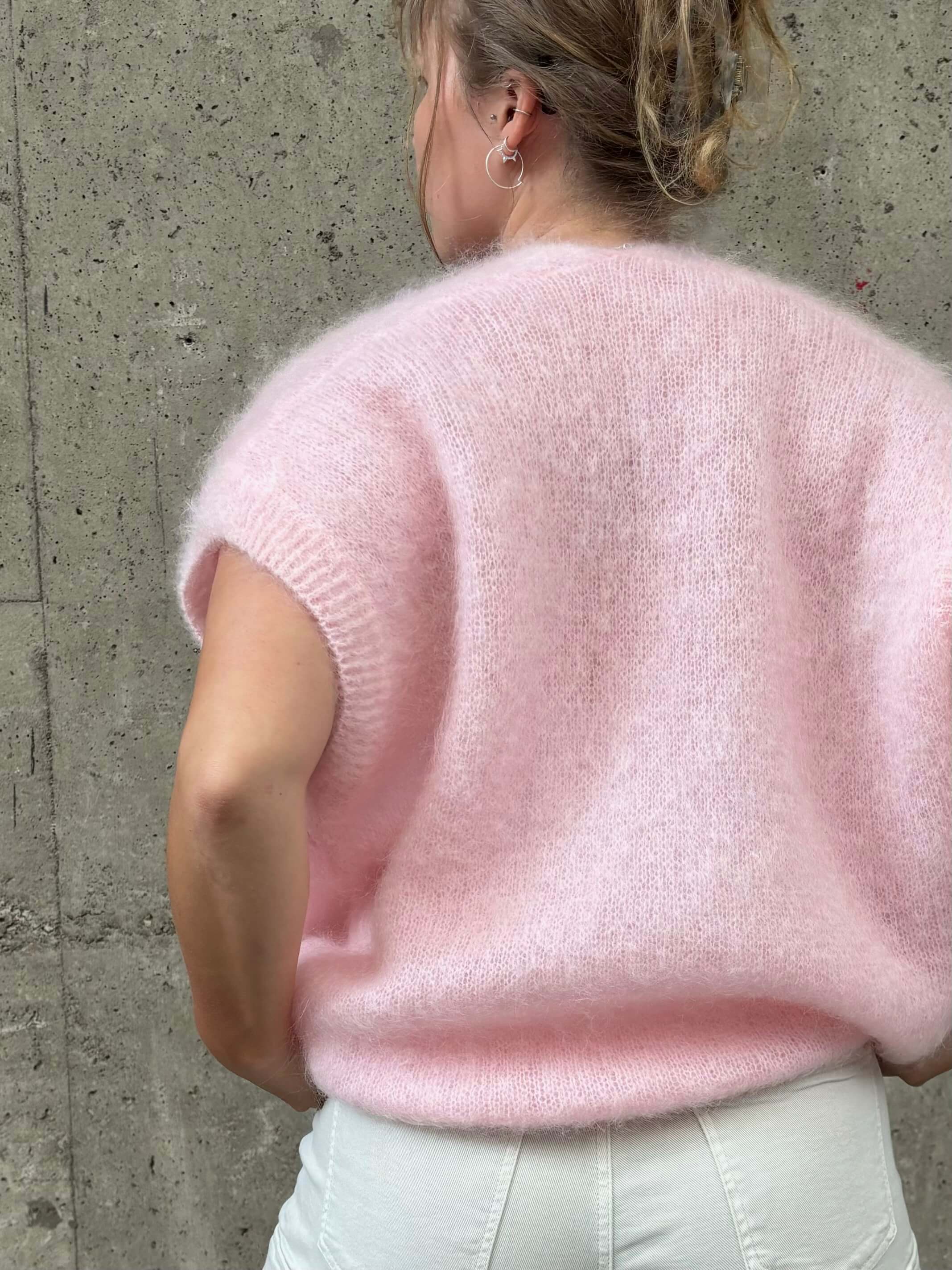 Smooth kid mohair cardigan sleeveless