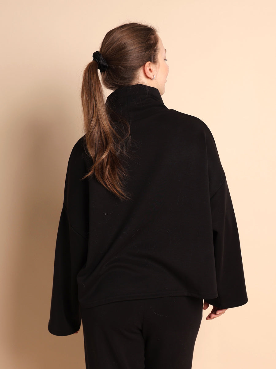 Soft elegance lounge pystykauluspaita