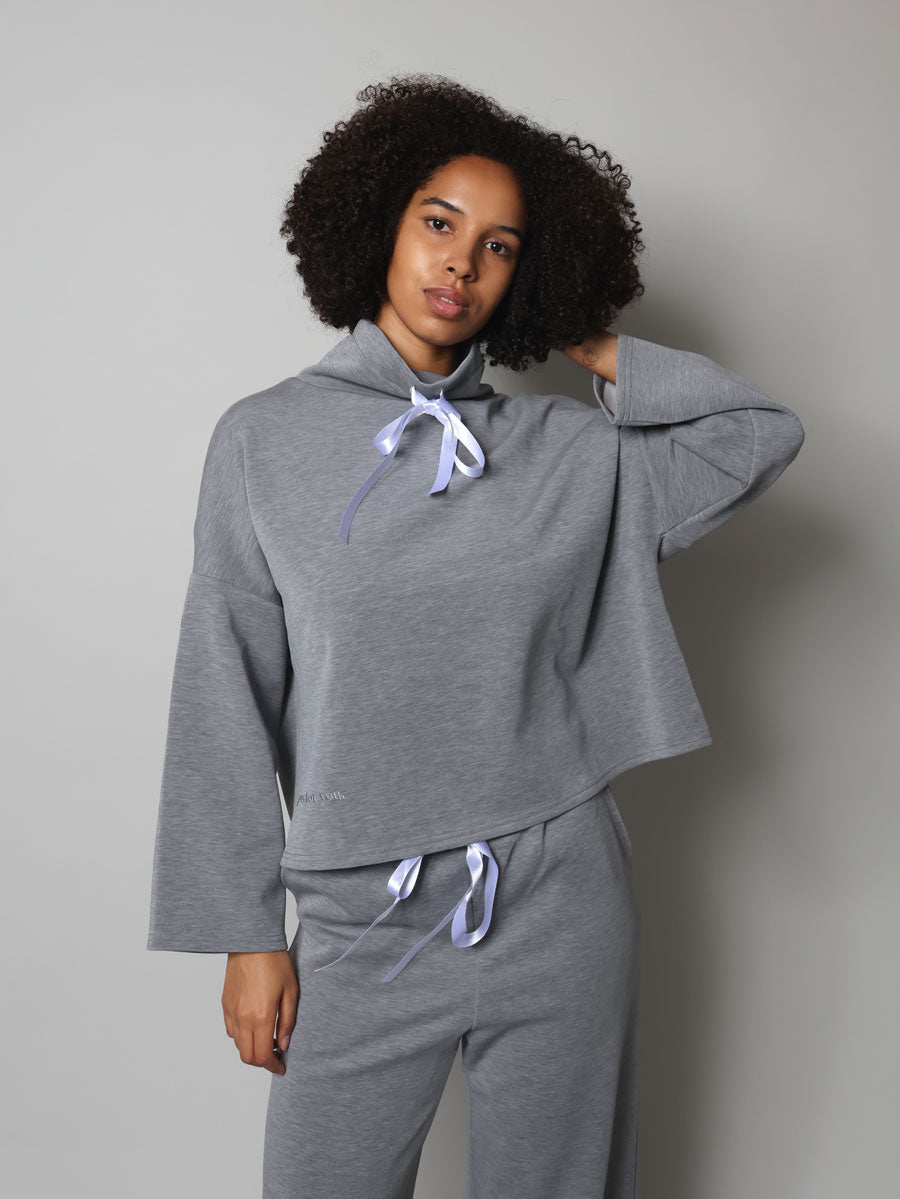 Soft elegance lounge pystykauluspaita